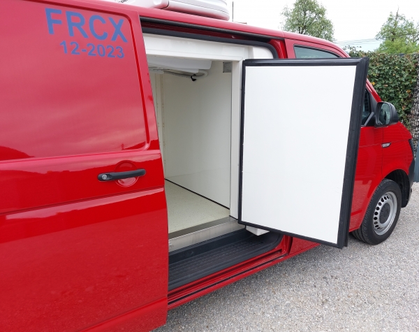 Volkswagen Transporter 2.0 TDI HLADILNIK ZAMRZOVALNIK do -20 stopinj //ATP-FRCX PHARMA certifikat